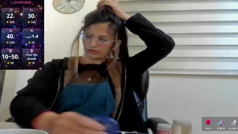 Snapshot of catt_evans1 chatting on September 17, 2025, 2:57 am CATT EVANS online show from September 17, 2025, 2:57 am