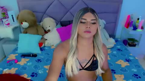 Snapshot of cattaleya_skinny chatting on March 7, 2025, 1:51 pm cattaleya skinny online show from March 7, 2025, 1:51 pm