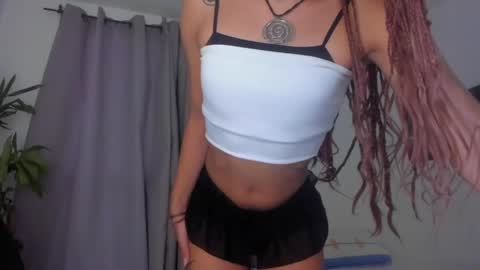 Snapshot of catty_noir1 chatting on June 7, 2026, 4:49 am Catty online show from June 7, 2026, 4:49 am