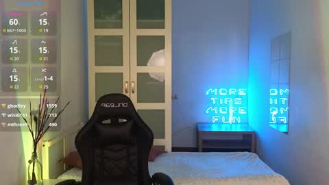 Snapshot of caty_cuddly chatting on January 21, 2025, 11:24 am caty_cuddly online show from January 21, 2025, 11:24 am