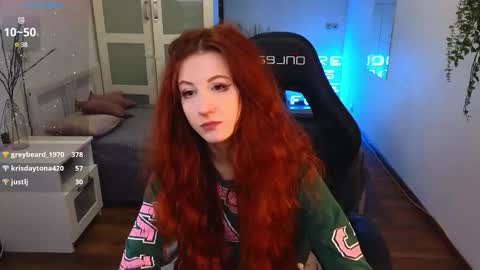 Snapshot of caty_cuddly chatting on March 12, 2025, 8:08 am caty_cuddly online show from March 12, 2025, 8:08 am