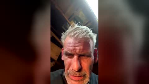 Snapshot of caughtnaked chatting on May 5, 2026, 11:29 am caughtnaked online show from May 5, 2026, 11:29 am