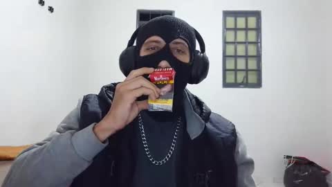 Snapshot of caugusto91 chatting on February 23, 2026, 3:37 am Carlos A online show from February 23, 2026, 3:37 am