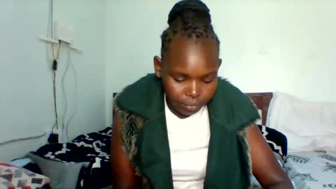 Mecy online show from December 5, 2024, 3:28 pm