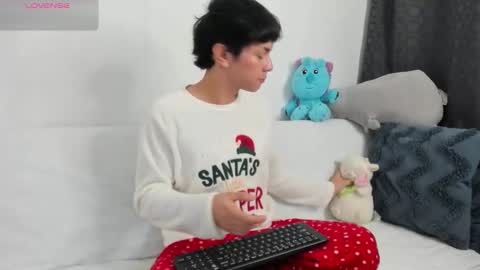 Snapshot of caydensmit chatting on November 30, 2025, 11:53 pm Cayden online show from November 30, 2025, 11:53 pm