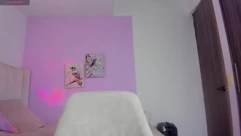 Snapshot of caylin_jordan chatting on November 13, 2025, 12:04 pm Cay online show from November 13, 2025, 12:04 pm