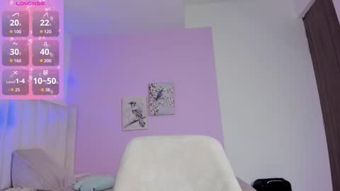 Snapshot of caylin_jordan chatting on November 26, 2025, 11:55 am Cay online show from November 26, 2025, 11:55 am