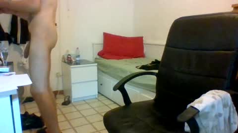 Snapshot of cazzone98italiano chatting on August 1, 2026, 6:40 pm cazzone98italiano online show from August 1, 2026, 6:40 pm