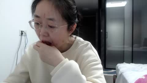 Snapshot of cbz112233 chatting on March 5, 2025, 4:35 pm ANNYANNY online show from March 5, 2025, 4:35 pm