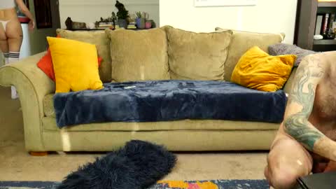 Snapshot of ccgreysweatpants chatting on January 27, 2025, 5:26 pm WHAT CAN YOU GET US TO DO online show from January 27, 2025, 5:26 pm