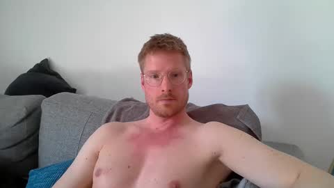 Snapshot of ccloser87 chatting on April 16, 2026, 3:35 pm ccloser87 online show from April 16, 2026, 3:35 pm