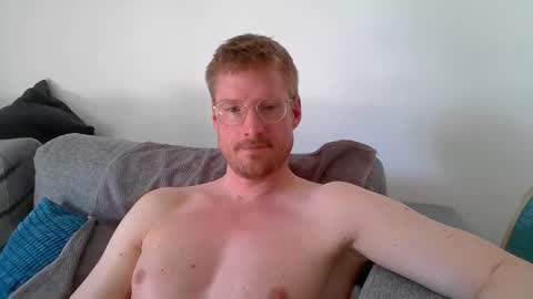 Snapshot of ccloser87 chatting on April 17, 2026, 3:15 pm ccloser87 online show from April 17, 2026, 3:15 pm