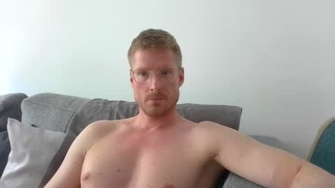 Snapshot of ccloser87 chatting on May 15, 2026, 12:12 pm ccloser87 online show from May 15, 2026, 12:12 pm