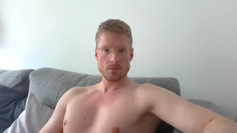 Snapshot of ccloser87 chatting on May 16, 2026, 10:12 am ccloser87 online show from May 16, 2026, 10:12 am