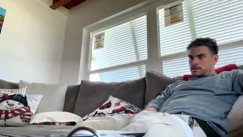 Rivs online show from February 10, 2025, 6:56 pm