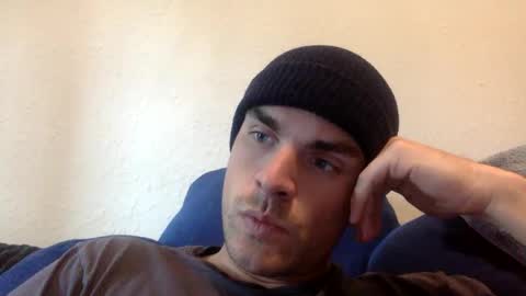 Rivs online show from February 25, 2025, 7:25 pm