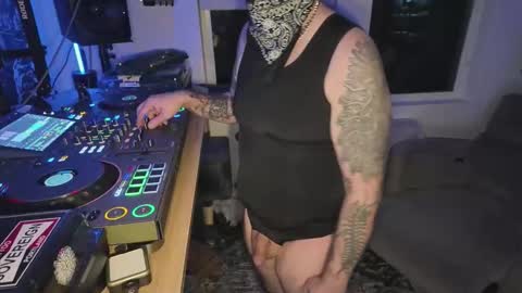 ccook1200 online show from March 19, 2026, 5:33 am