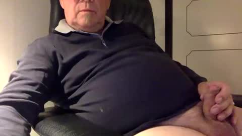 Snapshot of ccpower chatting on December 18, 2024, 5:10 pm ccpower online show from December 18, 2024, 5:10 pm