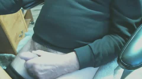 Snapshot of cczt154 chatting on January 24, 2025, 10:08 pm CCzt154 online show from January 24, 2025, 10:08 pm