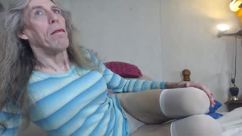 Snapshot of cdsextoy1 chatting on November 3, 2025, 9:43 am Jackie online show from November 3, 2025, 9:43 am