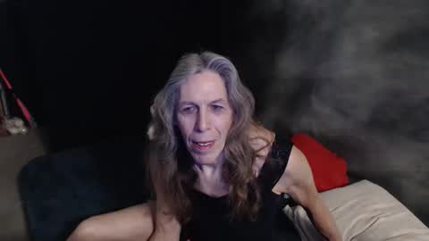 Jackie online show from May 5, 2026, 9:39 am