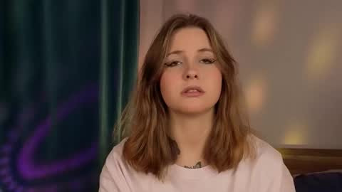 Lina  online show from February 3, 2026, 7:08 pm