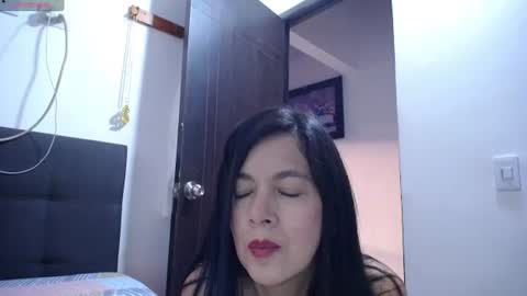 Snapshot of cecihotty4u chatting on July 3, 2026, 11:00 pm ceci online show from July 3, 2026, 11:00 pm