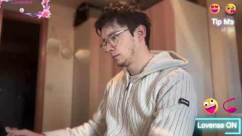 Snapshot of ceedm91 chatting on November 26, 2025, 10:16 am ceedm91 online show from November 26, 2025, 10:16 am