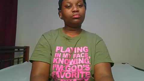 Snapshot of ceepretty25 chatting on May 19, 2026, 12:16 am ceepretty25 online show from May 19, 2026, 12:16 am