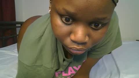 Snapshot of ceepretty25 chatting on May 19, 2026, 2:23 pm ceepretty25 online show from May 19, 2026, 2:23 pm
