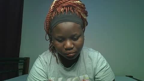 Snapshot of ceepretty25 chatting on July 6, 2026, 12:18 am ceepretty25 online show from July 6, 2026, 12:18 am
