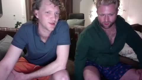 Snapshot of ceezeee chatting on December 28, 2024, 12:57 am ceezeee online show from December 28, 2024, 12:57 am