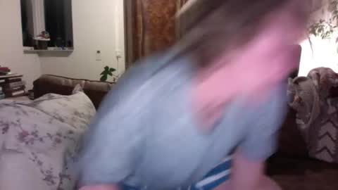 Snapshot of ceezeee chatting on January 3, 2025, 11:33 pm ceezeee online show from January 3, 2025, 11:33 pm