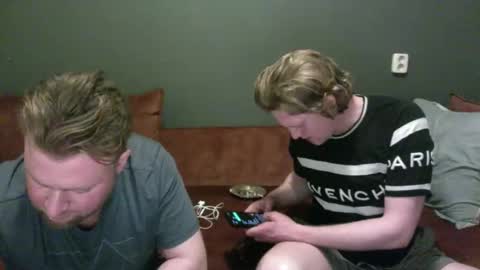 Snapshot of ceezeee chatting on March 3, 2026, 2:07 am ceezeee online show from March 3, 2026, 2:07 am