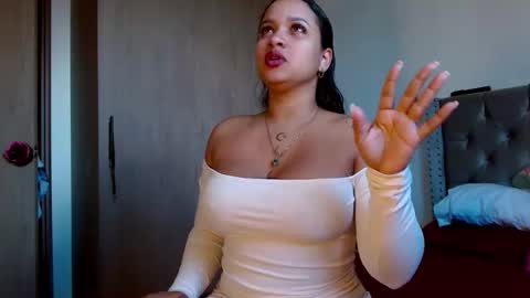 Snapshot of celeneortiiz chatting on April 26, 2026, 5:32 pm celeneortiiz online show from April 26, 2026, 5:32 pm