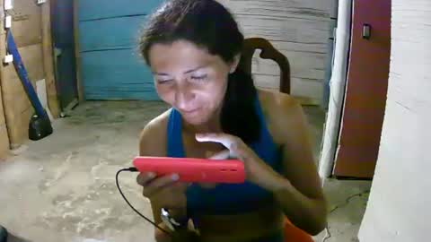 Snapshot of celeste198694 chatting on February 5, 2025, 3:34 am celeste198694 online show from February 5, 2025, 3:34 am