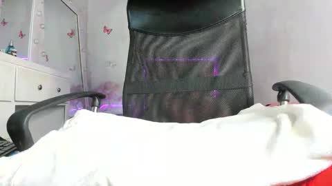 Celeste Sweet online show from March 17, 2026, 5:49 pm