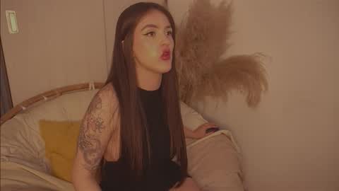 Snapshot of celeste_angel1 chatting on November 11, 2025, 8:20 pm Diane Independent model online show from November 11, 2025, 8:20 pm