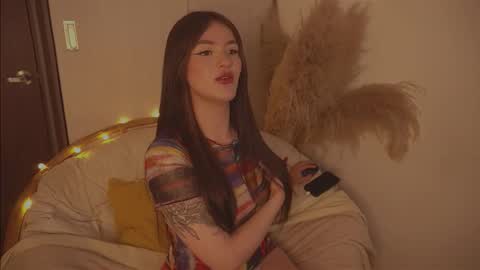 Snapshot of celeste_angel1 chatting on November 13, 2025, 8:52 pm Diane Independent model online show from November 13, 2025, 8:52 pm