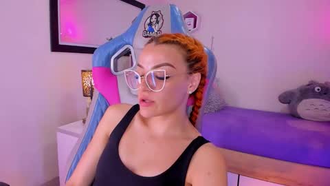 Snapshot of celeste_blazze chatting on January 15, 2026, 4:11 pm Celeste online show from January 15, 2026, 4:11 pm