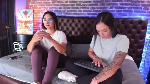 celeste_starsss online show from January 8, 2025, 5:05 am
