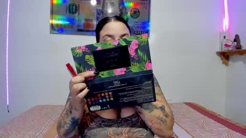 Snapshot of celeste_y_pipe chatting on January 11, 2025, 2:41 am Celeste Y Pipe online show from January 11, 2025, 2:41 am