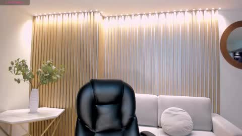 Celeste Moon online show from February 20, 2026, 2:41 am