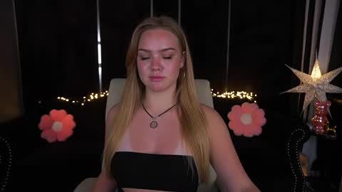 celestenoirr online show from May 25, 2026, 6:03 pm