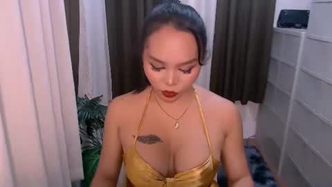 Snapshot of celesteruin chatting on June 10, 2026, 10:14 am celesteruin online show from June 10, 2026, 10:14 am