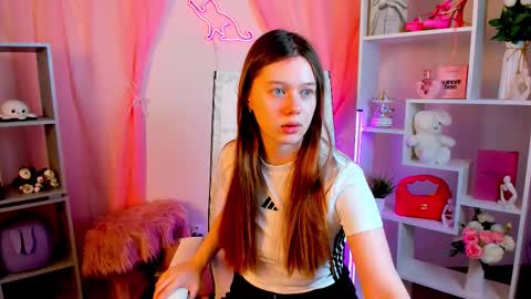 your cute kitty online show from March 16, 2026, 12:31 pm