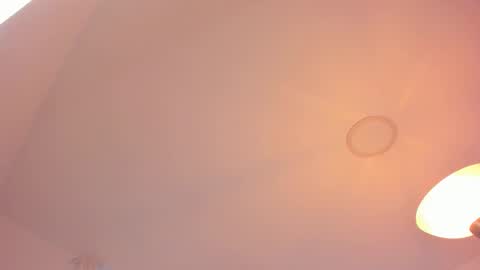 Ari online show from September 18, 2025, 8:22 pm