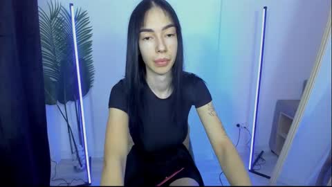 Celine Roxelle online show from October 23, 2025, 5:29 am