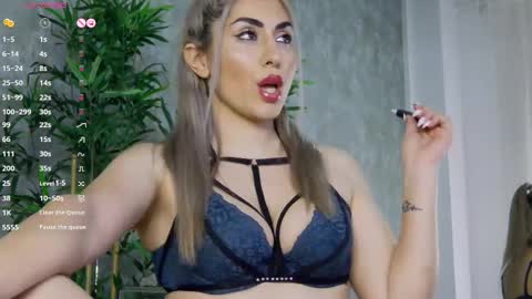 CelineMeyer online show from February 22, 2025, 6:39 am