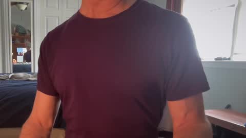 Snapshot of cfnmworkout1 chatting on February 25, 2025, 5:04 pm cfnmworkout1 online show from February 25, 2025, 5:04 pm